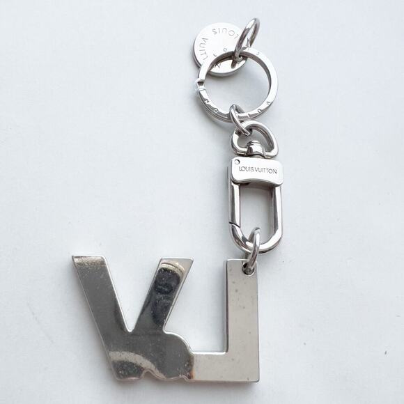 Louis Vuitton Keychain Bag Charm LV Logo Silver Authentic Key Holder - Picture 6 of 8